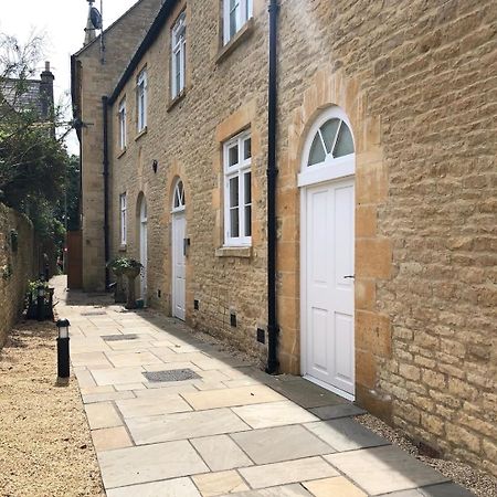 チッピング・ノートンCotswold Chapel, Sleeps Up To 5 In Kingsize Bedsアパートメント エクステリア 写真